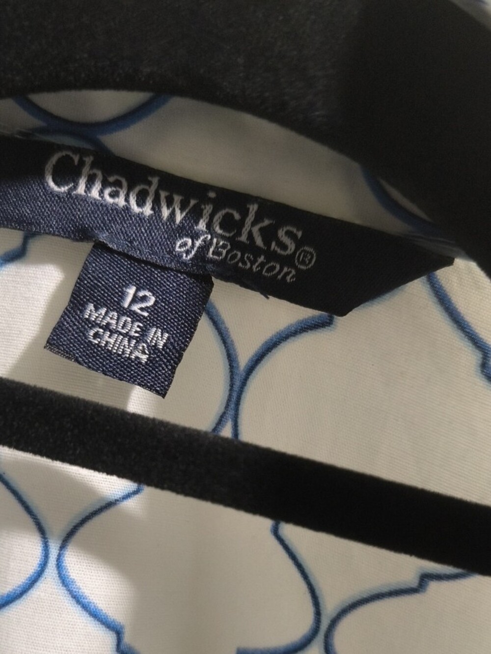 Chadwicks White Button-Down Shirt with Blue Geometric Print - Picture 3 of 5